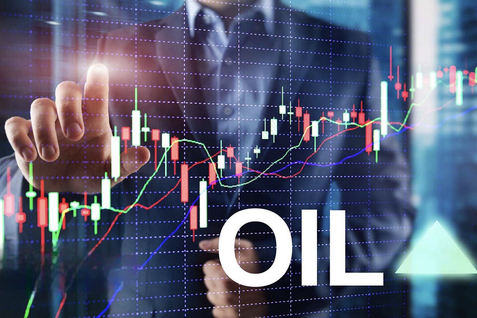 کاهش قیمت نفت زیر سایه تنش‌ها و تردیدها