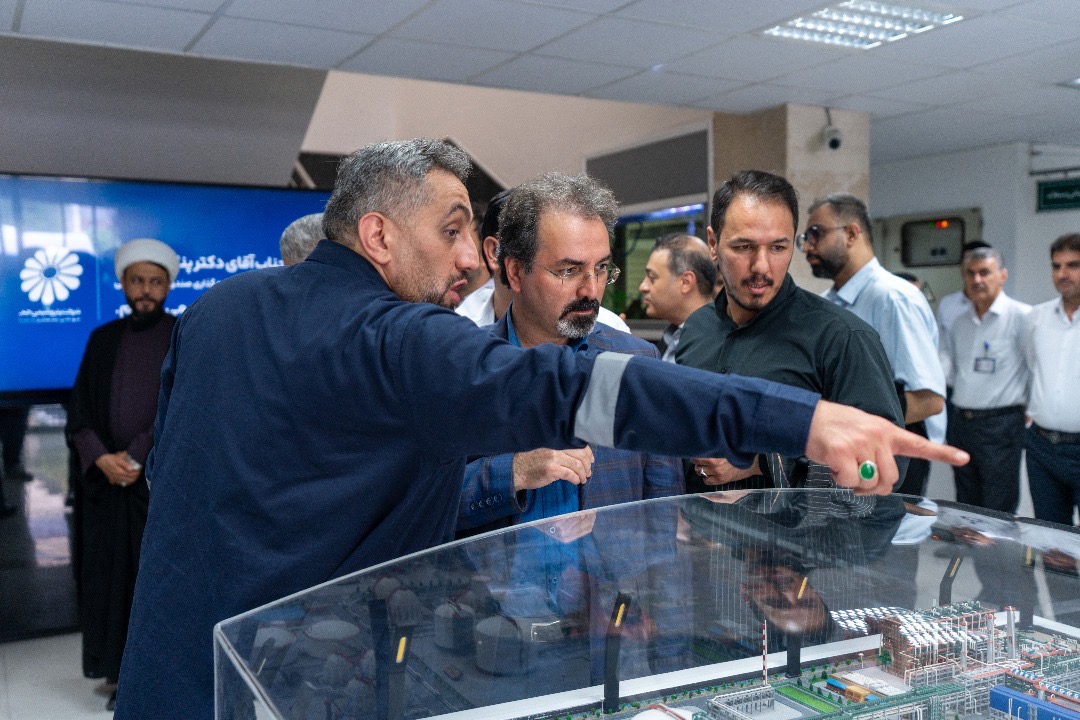 بازدید مدیرعامل شرکت سرمایه گذاری صندوق بازنشستگی از پتروشیمی جم