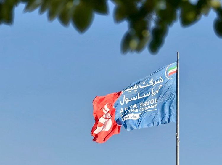 درخششِ آریا در اوجِ گرما
