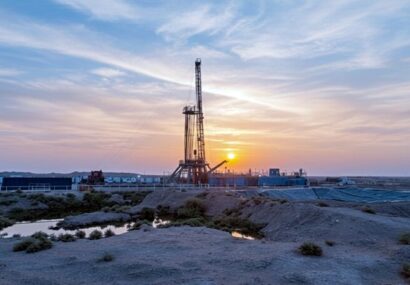 آغاز عملیات پاک‌سازی در میدان‌های نفتی غرب