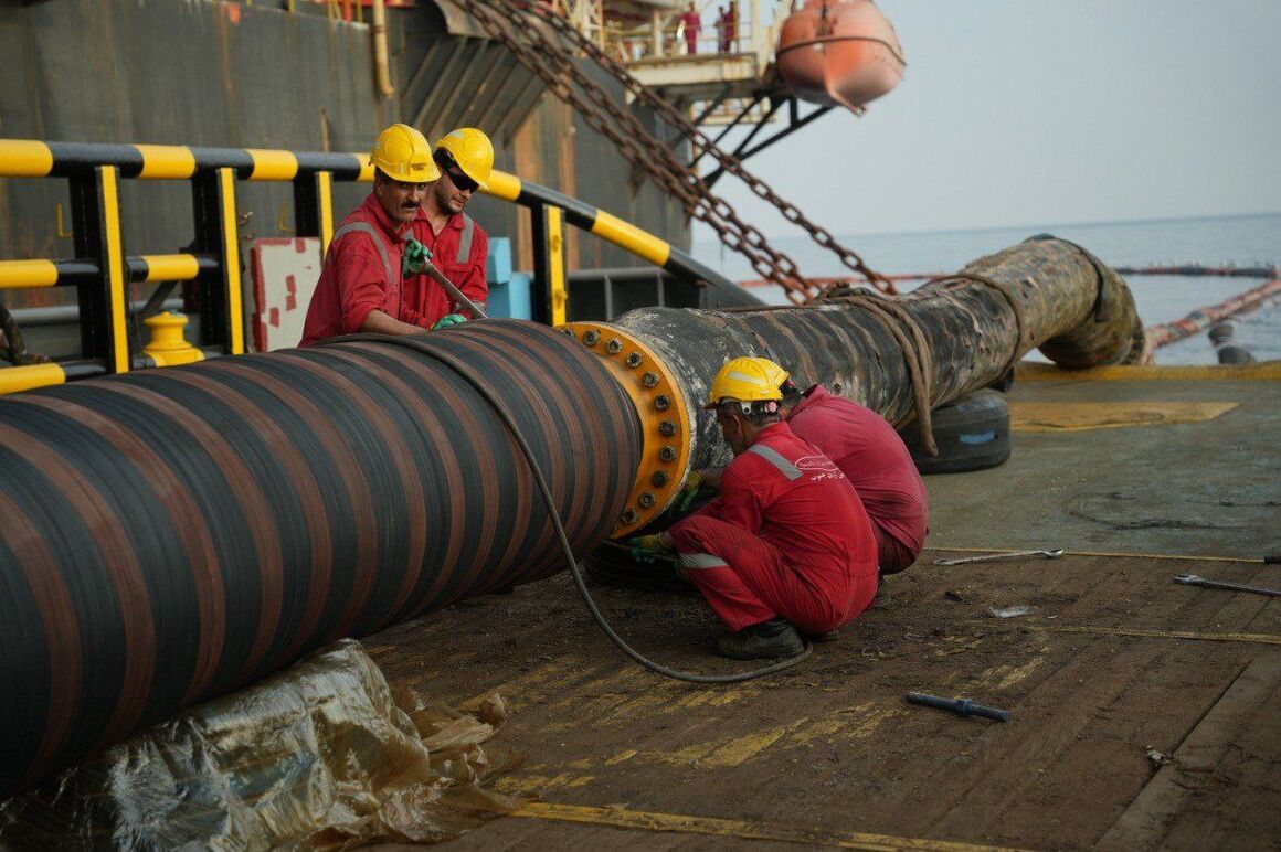 تعمیر شیلنگ‌های پایانه کوروش بدون حادثه