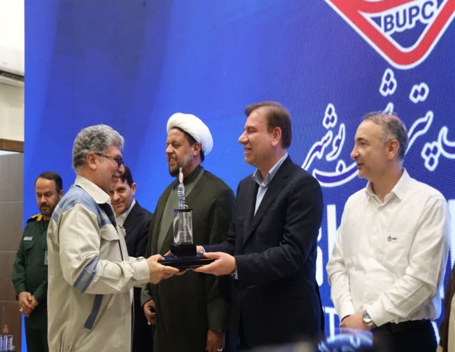 تصاویر/افتتاح واحدهای الفین، مونو اتیلن گلایکول و یوتیلیتی آفسایت پتروشیمی بوشهر