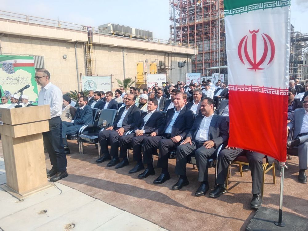 بهره گیری از توانِ متخصصینِ آریاساسول برایِ بهره برداری از واحد الفین پتروشیمی بوشهر