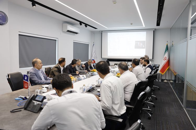 ارزیابیِ فعالیت‌های تحقیق‌ و توسعه ی آریاساسول